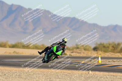 media/Dec-09-2023-SoCal Trackdays (Sat) [[76a8ac2686]]/Turn 15 Set 2 (245pm)/